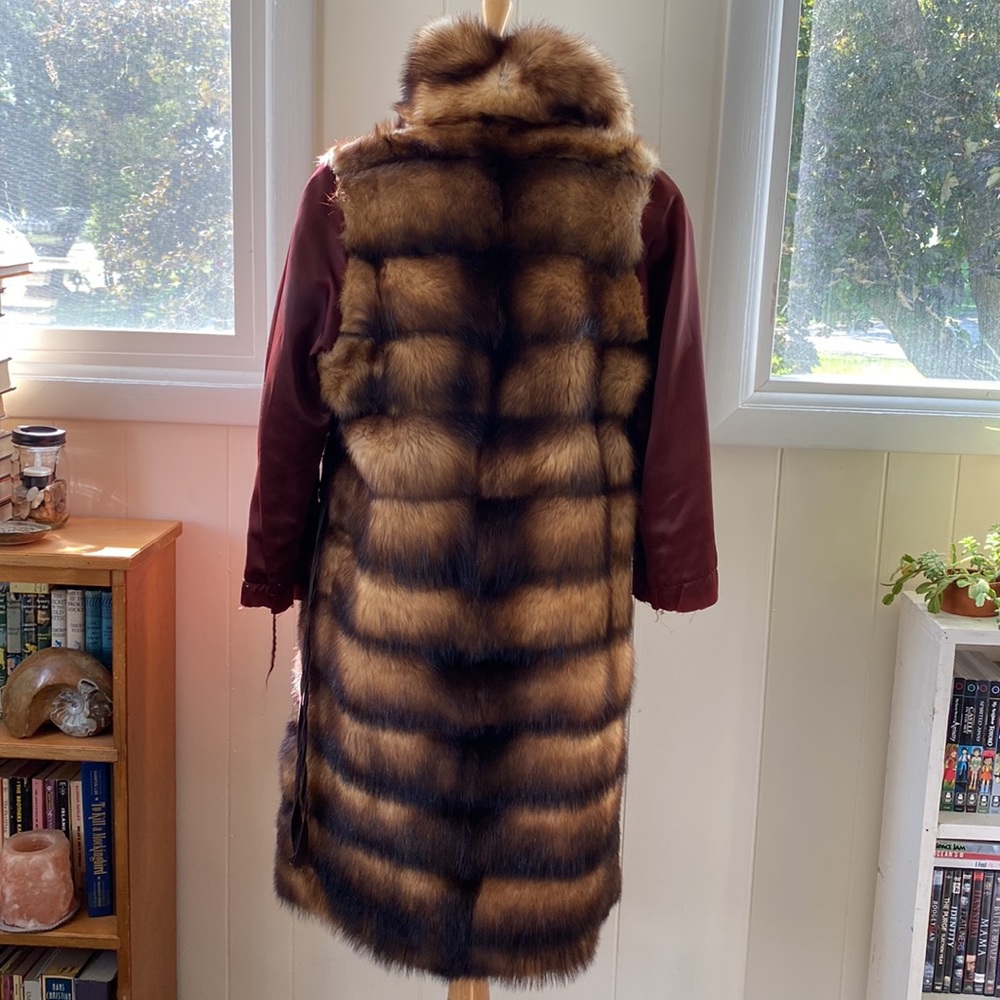 Vintage Golden Fitch Fur for Restyle or Repurpose - Picture 5 of 11